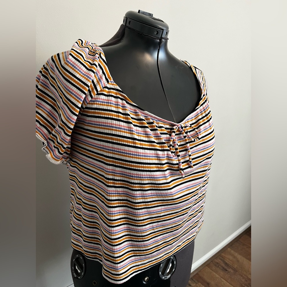 Wild Fable Crop Top - Picture 2 of 3